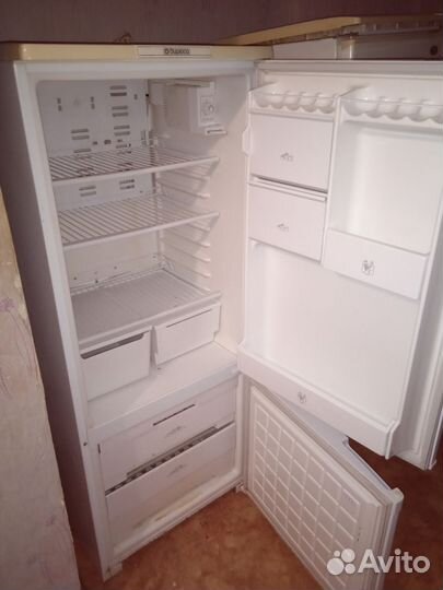 Холодильник на запчасти