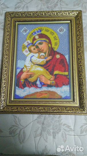 Картины и иконы, вышитые бисером