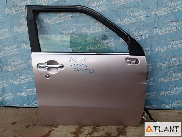 Дверь передний правый daihatsu cast