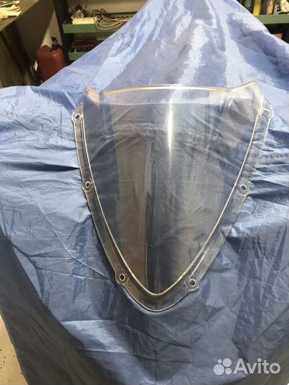 Стекло Suzuki gsxr 750 k8-L0