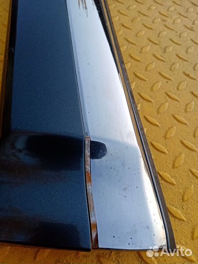 Молдинг двери задн. правой Toyota LC 200 2012-2015