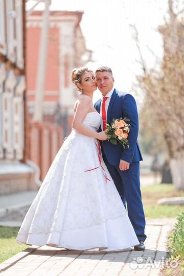 Свадебное платье