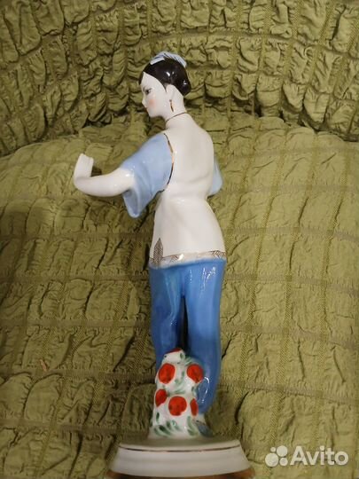 Статуэтка Танцующая китаянка Вербилки