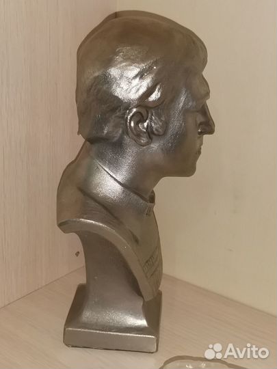 Бюст Высоцкий советский период