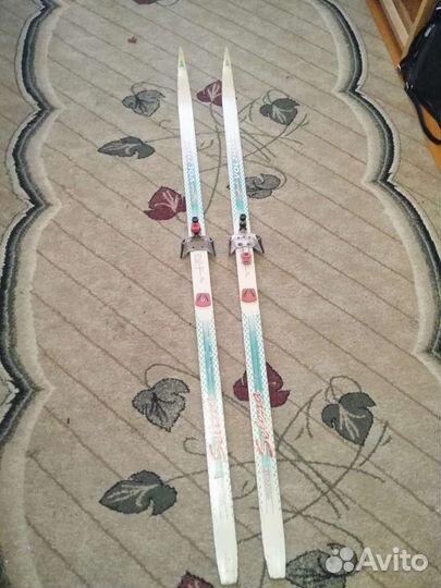 Беговые лыжи