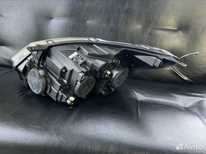 Фара правая Ford Transit Tourneo Custom 2012