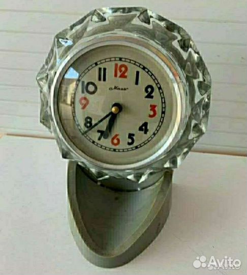 Часы настольные Маяк
