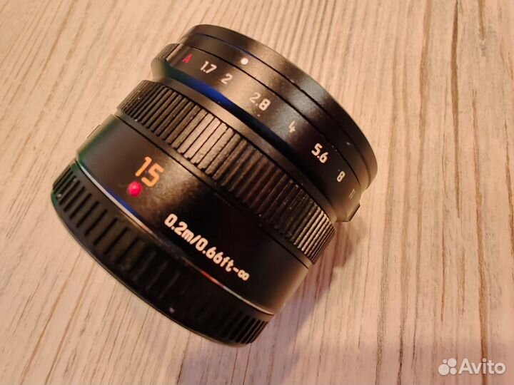 Panasonic Leica DG Summilux 15mm f / 1.7Micro 4/3