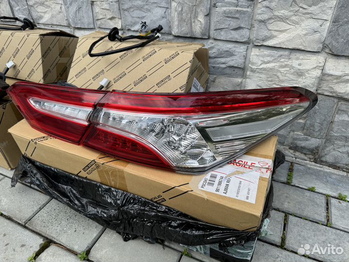 Задние фонари Camry 70 LED