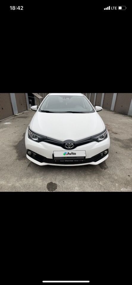 Toyota Auris: фото владельца