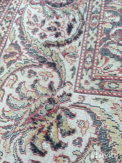 Ковер шерстяной