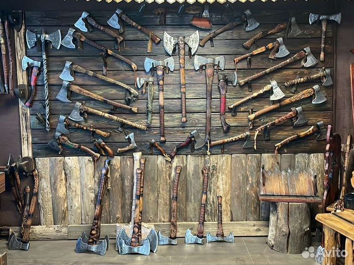 Кованый топор Рагнар ручной работы