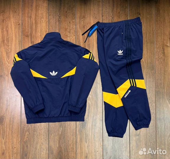 Спортивный костюм Adidas