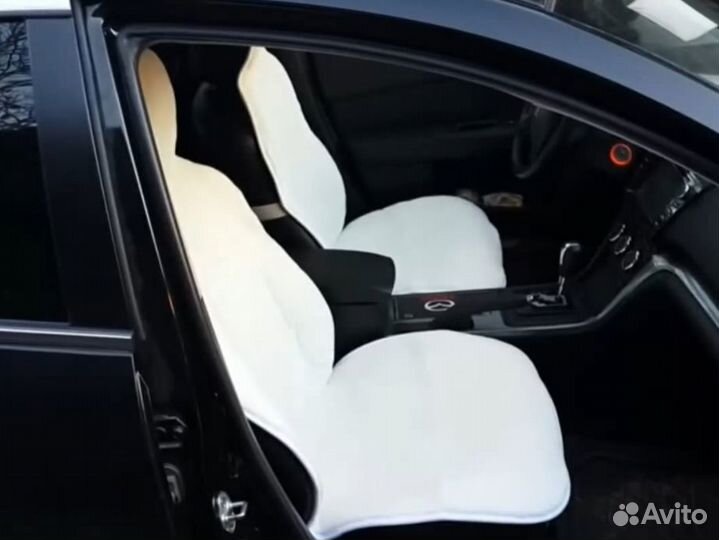 Чехлы на сиденья автомобиля / меховые накидки