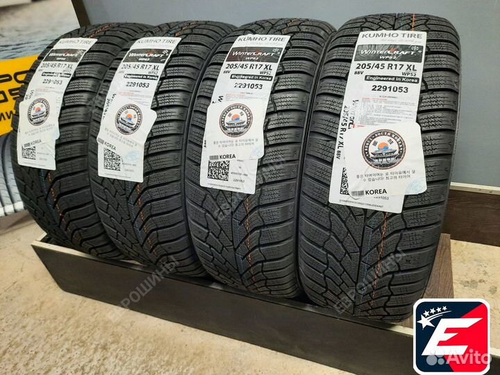 Kumho WinterCraft WP52 205/45 R17 88V