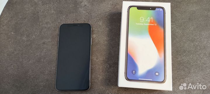 iPhone X, 64 ГБ
