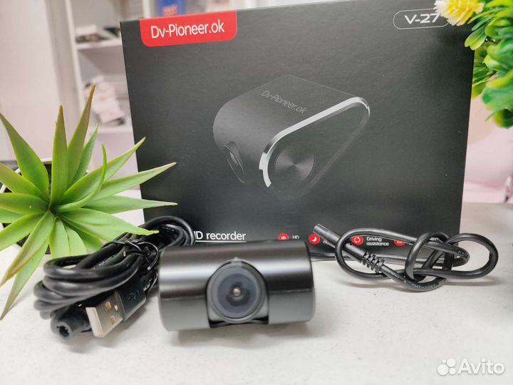 Видеорегистратор DV-Pioneer V-27