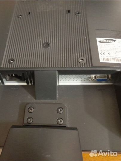 Монитор Samsung syncmaster 720n