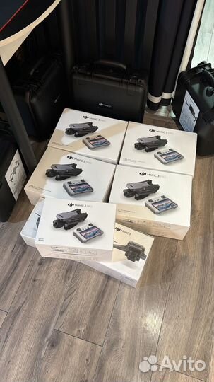 DJI Mavic 3 Pro Fly More Combo + DJI RC