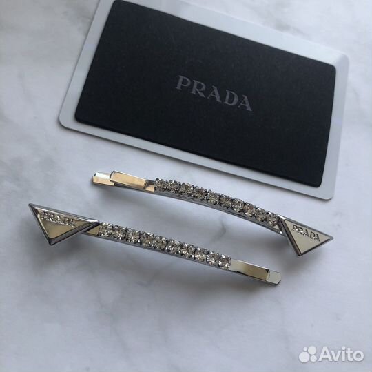 Невидимки для волос Prada