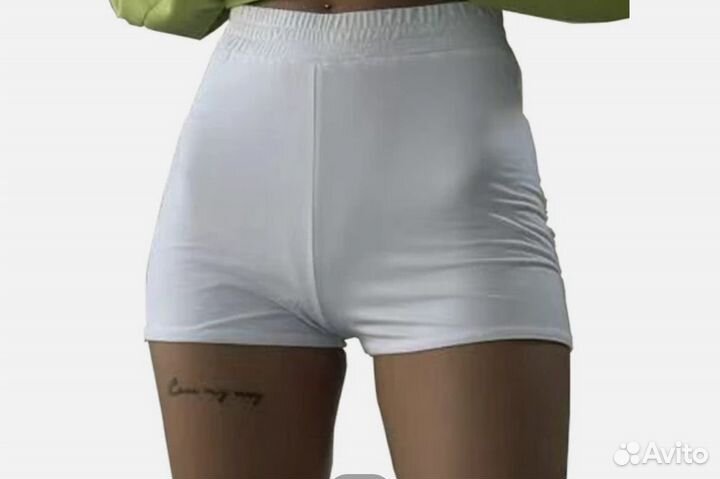 Костюм женский с юбкой и пиджаком