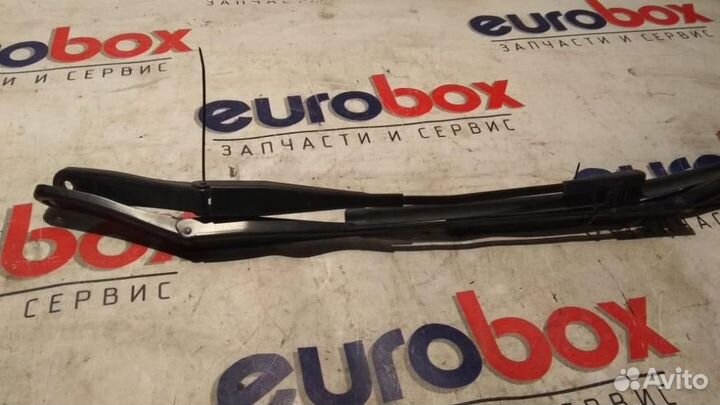 Поводок стеклоочистителя передний правый Opel Ast