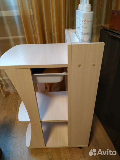 Косметический столик бу (массаж, шугаринг, космети