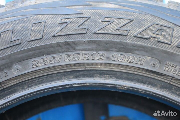 Bridgestone Blizzak DM-V1 255/55 R18 97H
