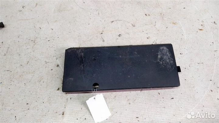 Заглушка буксировочного крюка переднего BMW 5 E34