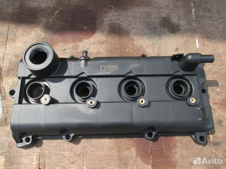 Крышка клапанов Nissan QR20DE