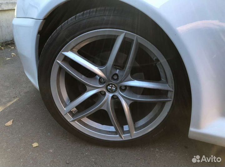 Alfa Romeo R 18 колеса в сборе