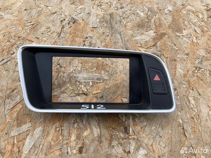 Консоль магнитофона Audi Q5 CAL 2008-2012