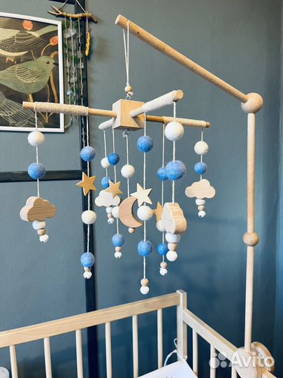 Мобиль на кроватку деревянный