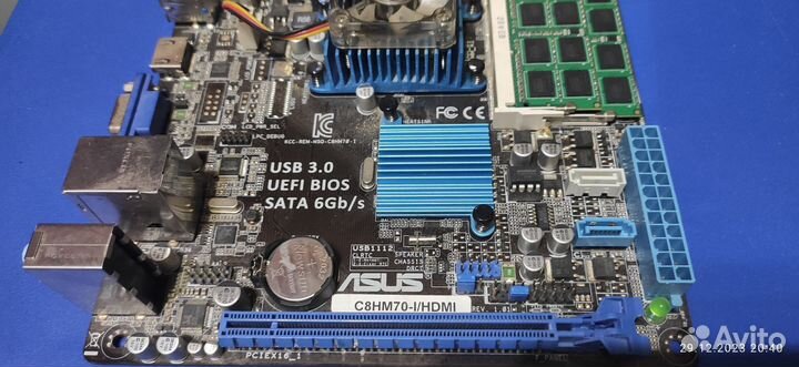 Материнская плата