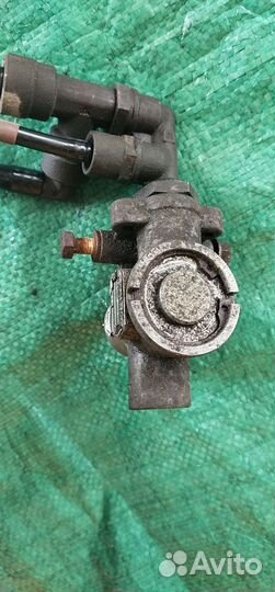 Регулятор давления в топливной рампе Renault