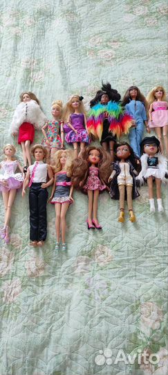 Кукла Барби, Кен, Братц