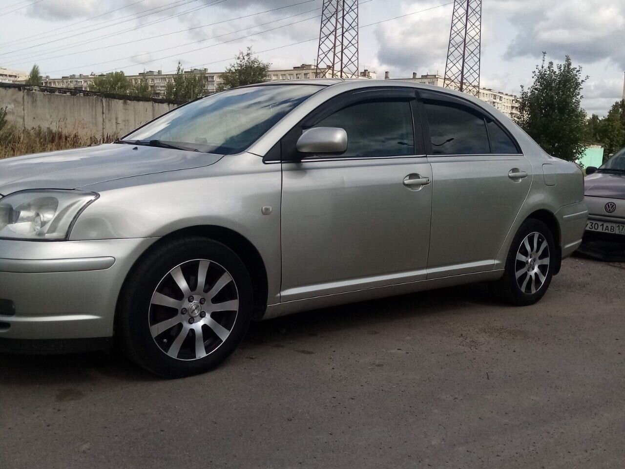 Toyota Avensis: фото владельца