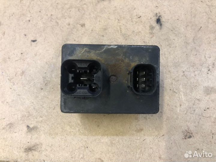 Блок накала свечей Jeep Grand Cherokee WK2 EXF