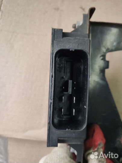 Блок Мазда сх5 PE0318572 dcdc-Converter cx5