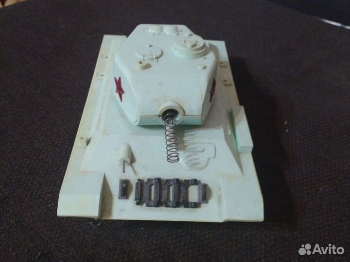 Игрушка танк СССР