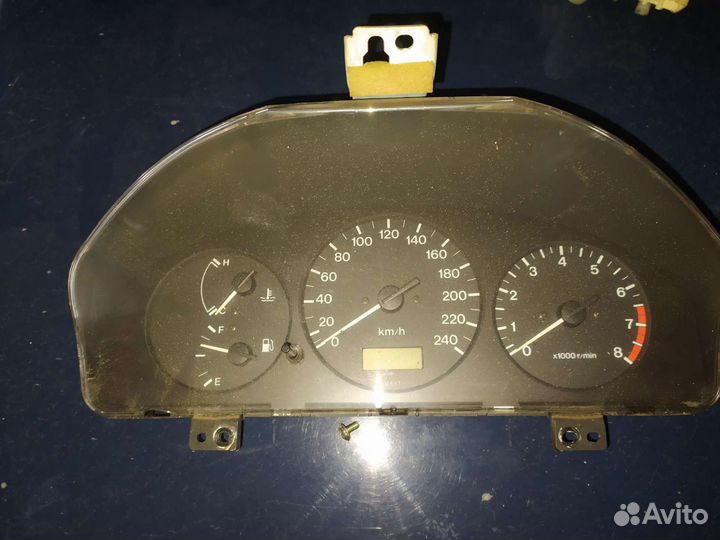 Щиток приборов Мазда 626GF