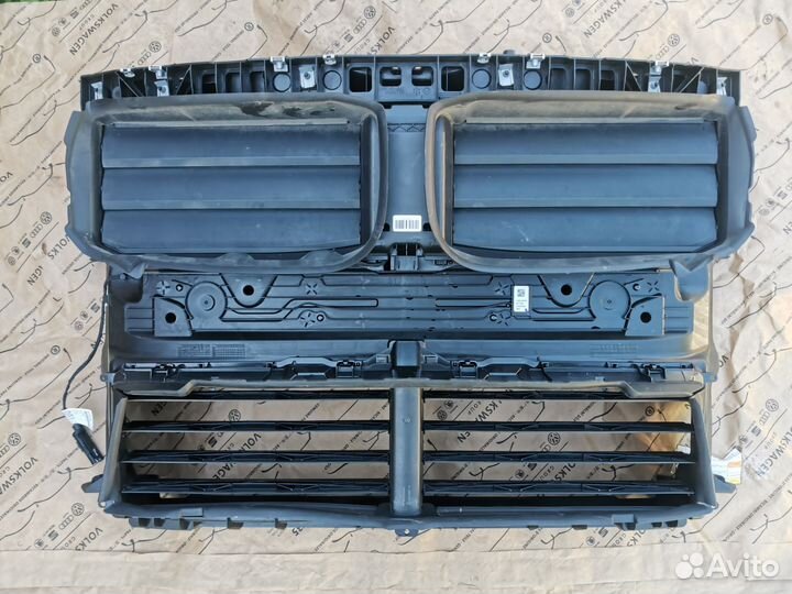 Bmw x1 f48 воздухозаборник панель передняя жалюзи