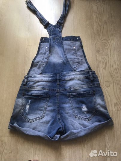 Вещи женские 42-44