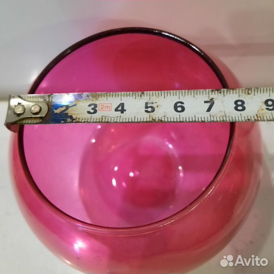 Ваза стеклянная, цвет фуксия