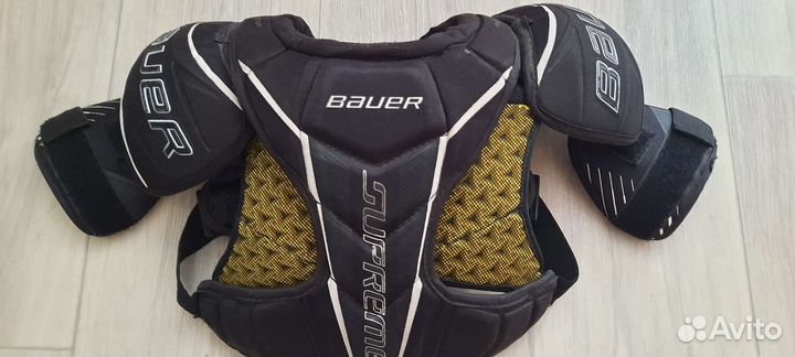 Нагрудник хоккейный