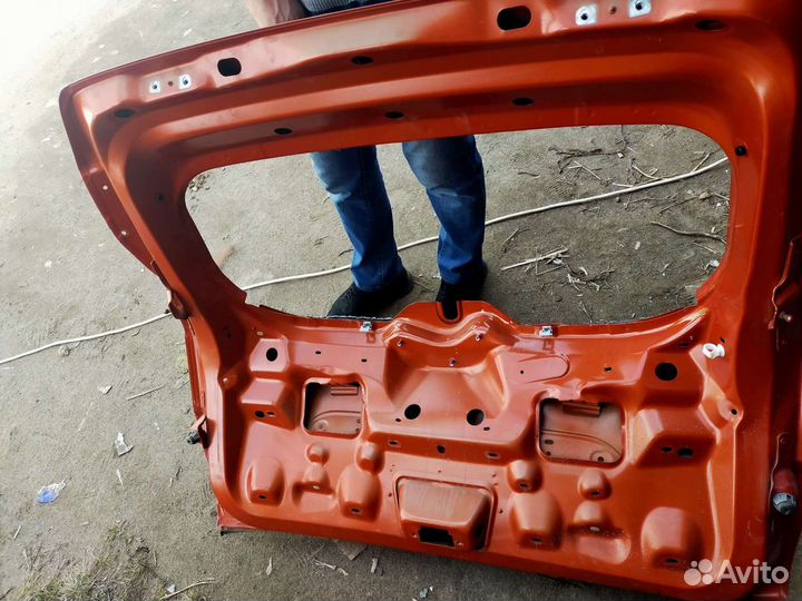 Reno kaptur Задний багажник