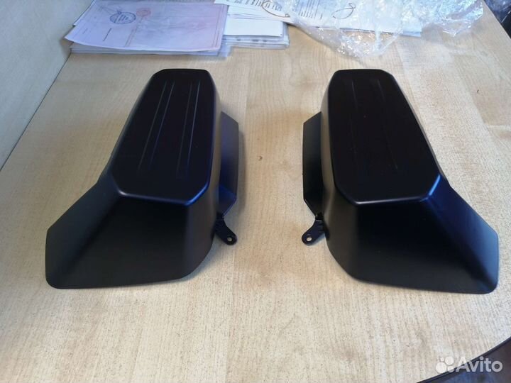 Обтекатель передний боковой нижний smart-3