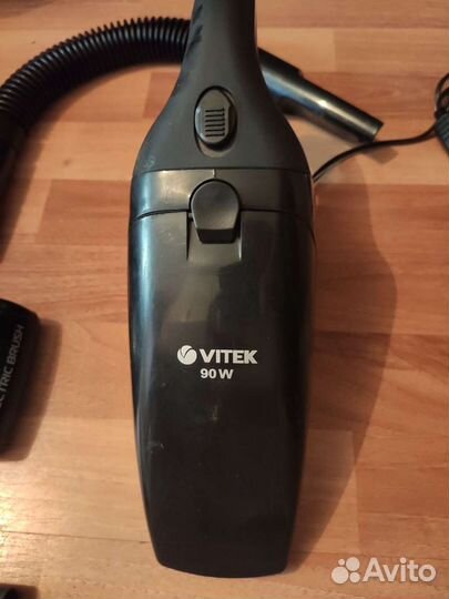 Автомобильный пылесос Vitek