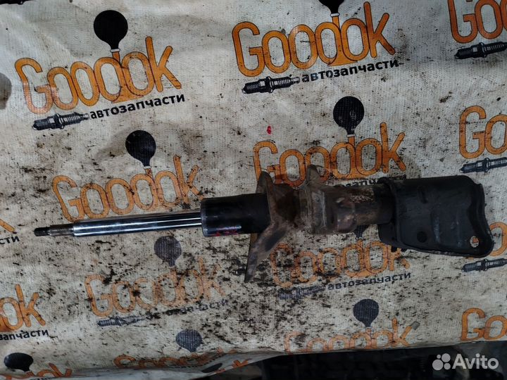 Амортизатор передний левый Land Rover Freelander 1