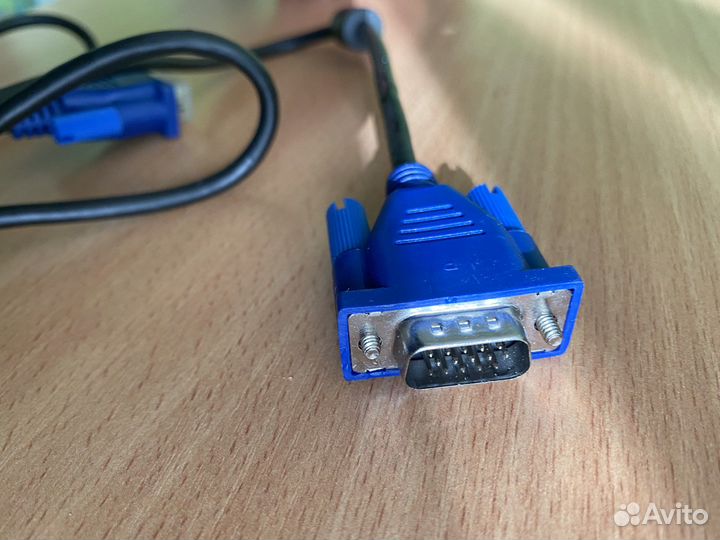Кабель для компьютера VGA